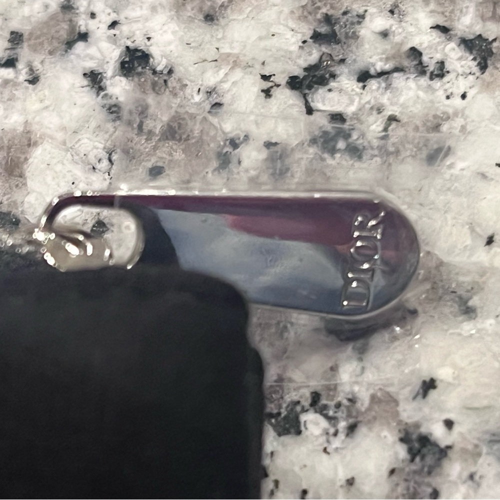 Dior Flat Makeup Pouches - Picture 3 of 6
